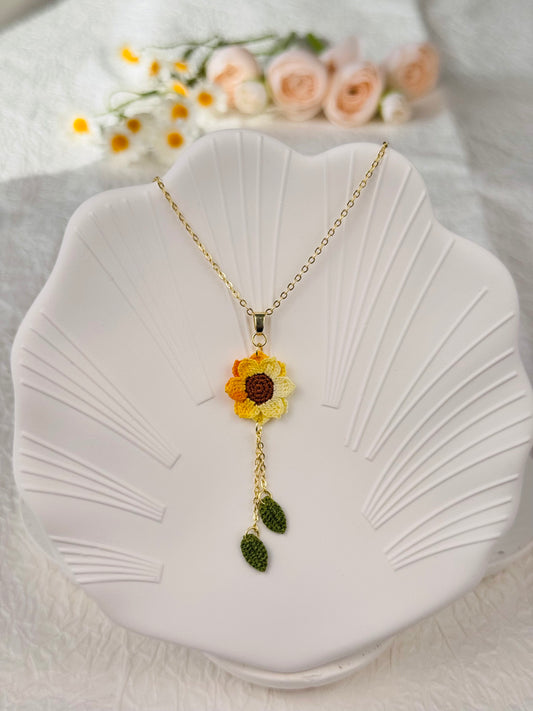 Handmade Sunflower Crochet Necklace, Floral Pendant Jewelry, Unique Gift